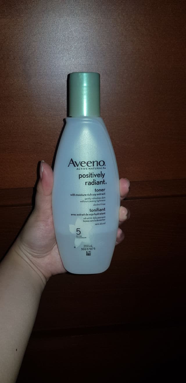 Aveeno Positively Radiant Toner review photo by JoanneKylie