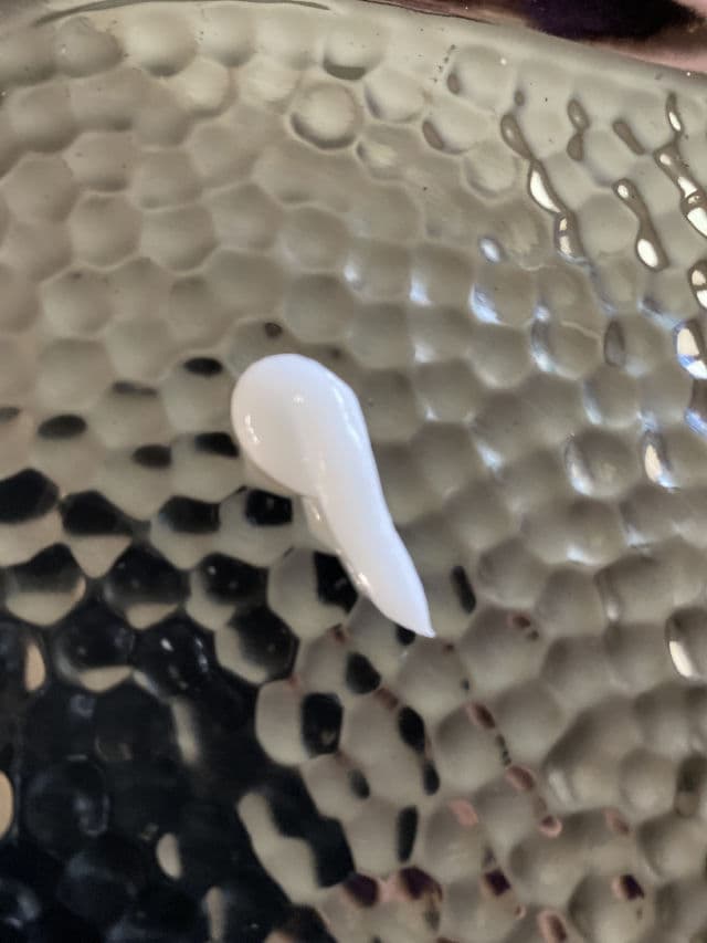 Kimtrue Brightening Hand Cream with Niacinamide review photo by JojoK