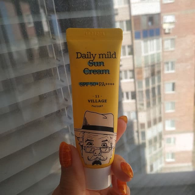 Village 11 Factory Daily Mild Sun Cream SPF 50+ PA++++ review photo by JuliaUkraine