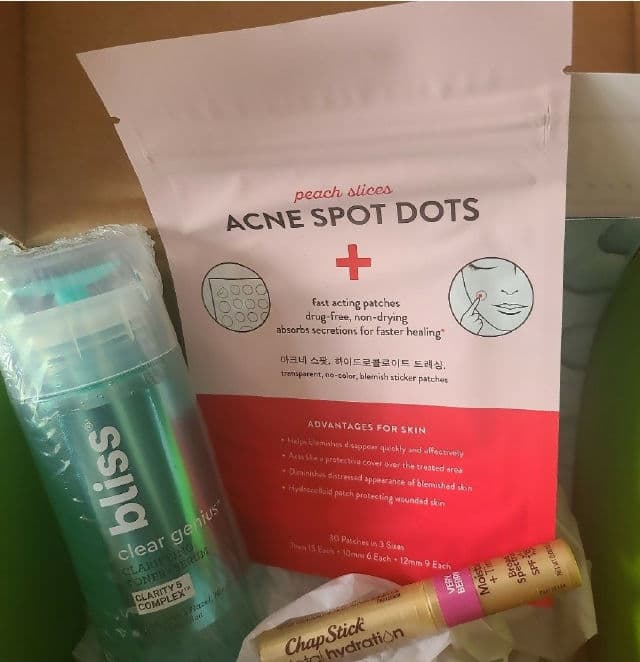Peach Slices Acne Spot Dots review photo by JulieB