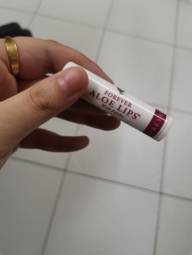 Forever Living Aloe Lips with Jojoba review photo by Julyyyyyyy