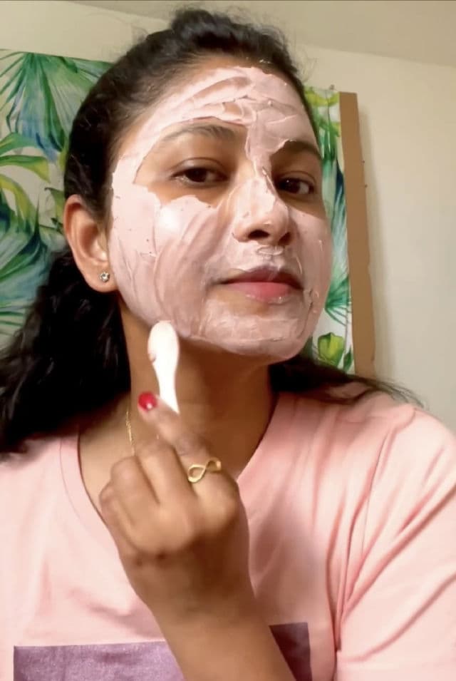 I Dew Care Berry Groovy Brightening Glycolic Wash-Off Mask review photo by Justchillwithpam