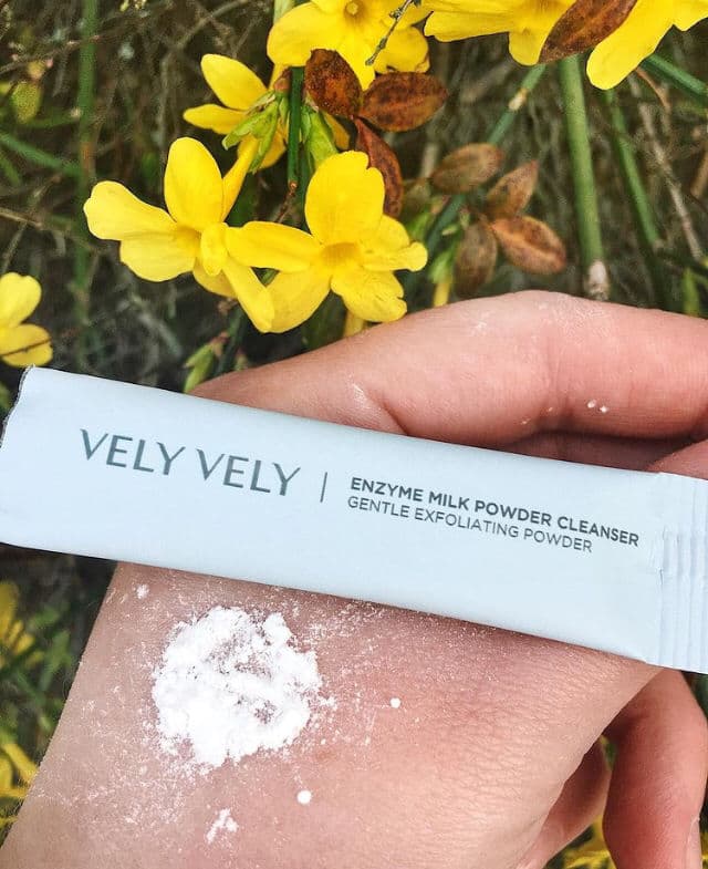Vely Vely Enzyme Milk Powder Cleanser review photo by KWYNBeauty