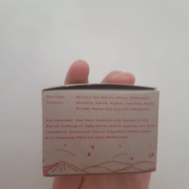 Haple Sky Rose Moisturizer review photo by Skincarediaryy