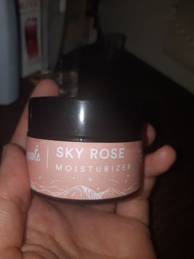 Haple Sky Rose Moisturizer review photo by Skincarediaryy