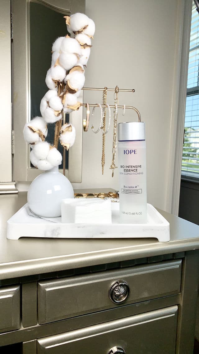 IOPE Bio Essence Intensive Conditioning review photo by Katerynabeauty