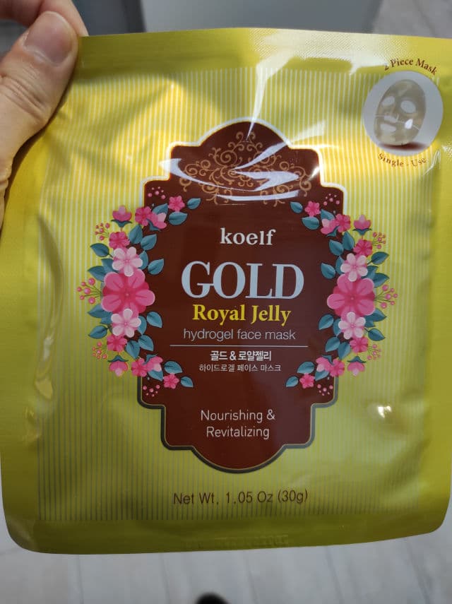 Koelf Gold & Royal Jelly Mask review photo by Katherina