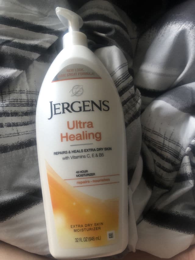 Jergens Ultra Healing Extra Dry Skin Moisturizer review photo by Kathyl26