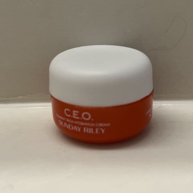 Sunday Riley Vitamin C Rich Hydration Cream review photo by Katlaaa