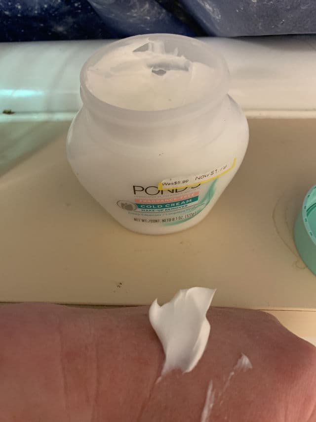 Pond's Fragrance-Free Cold Cream Cleanser review photo by Kaytie626