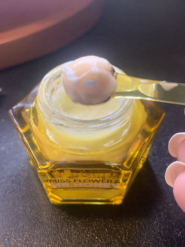 Banila Co. Miss Flower & Mr. Honey Propolis Rejuvenating Eye Cream review photo by Kaytie626