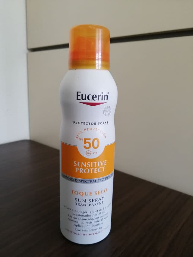Eucerin Sun Spray Transparent Dry Touch Sensitive Protect SPF 50 review photo by Keila