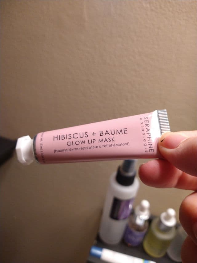 Seraphine Botanicals Hibiscus + Baume - Glow Lip Mask review photo by KellyLana
