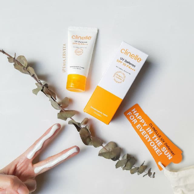 Clinelle UV Defense SPF50 review photo by Kemayu