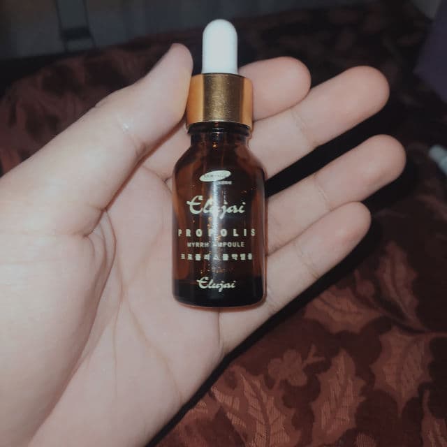 Elujai Everyday Propolis Myrrh Ampoule review photo by Kevv