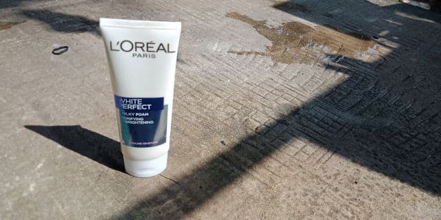L'Oreal Paris Purifying & Brightening Milky Foam review photo by Khine