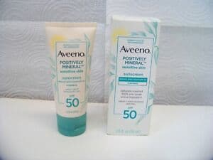 Aveeno Positively Mineral Sensitive Skin Sunscreen Broad Spectrum SPF 50 review photo by Kimsupermodel