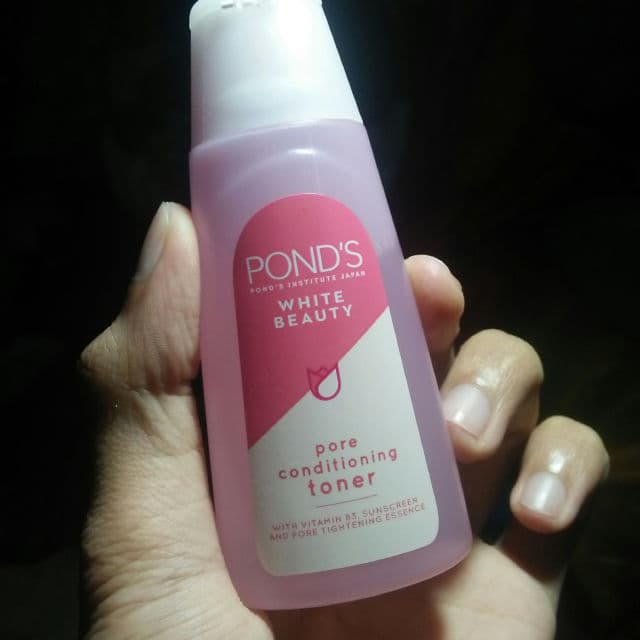 Pond's White Beauty  Pore Conditioning Toner review photo by Kiraaaa