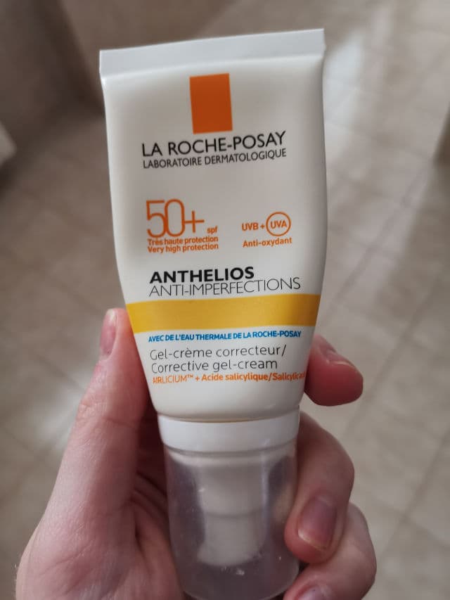 La Roche-Posay Anthelios Anti-Imperfections Gel-Cream SPF50+ review photo by KoalaPask