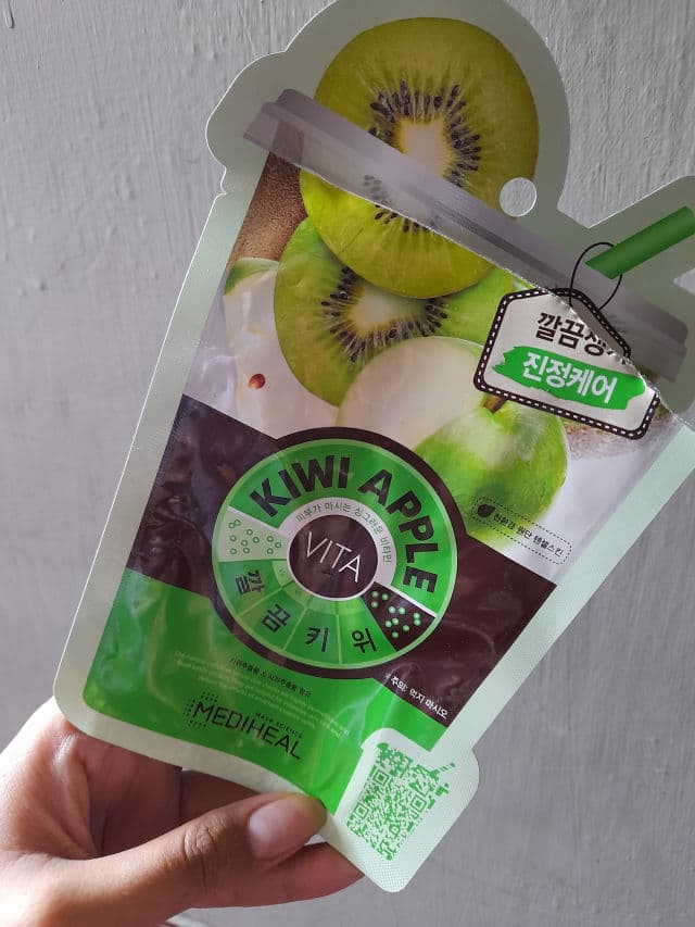 MEDIHEAL Kiwi Apple Vita Mask review photo by Kusuma
