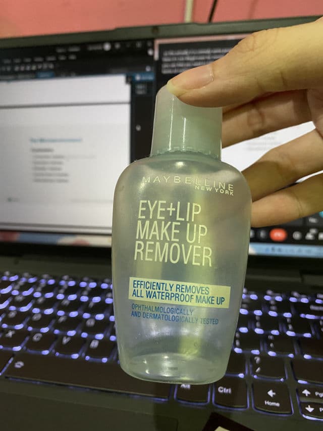 Maybelline Eye & Lip Makeup Remover review photo by LJH