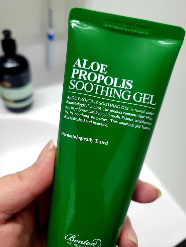 BENTON Aloe Propolis Soothing Gel review photo by LalaReviews