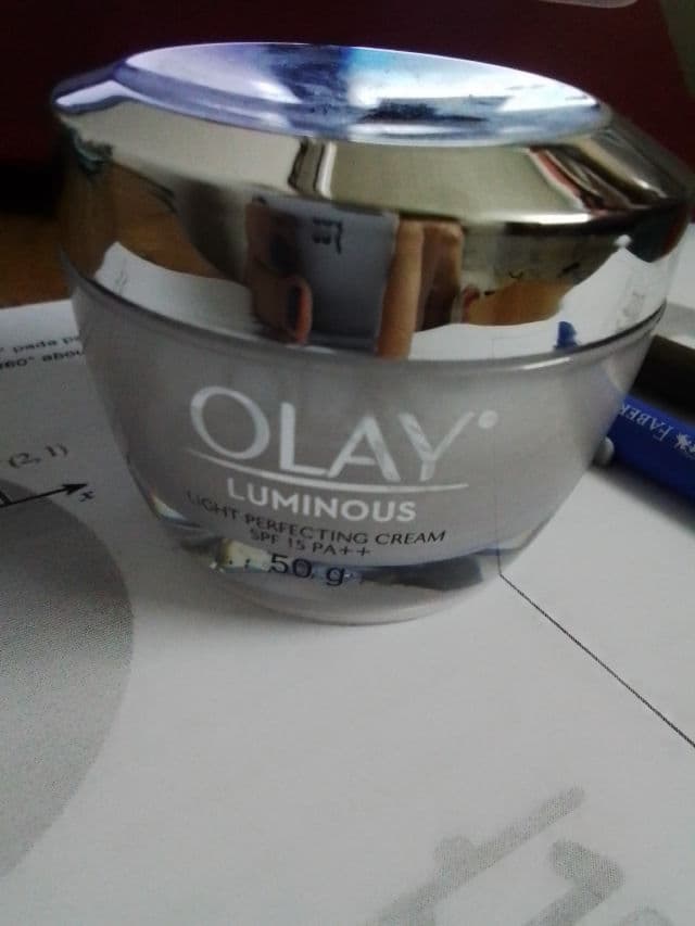 Olay Regenerist Luminous Tone Perfecting Cream & Face Moisturizer review photo by Yinnnn