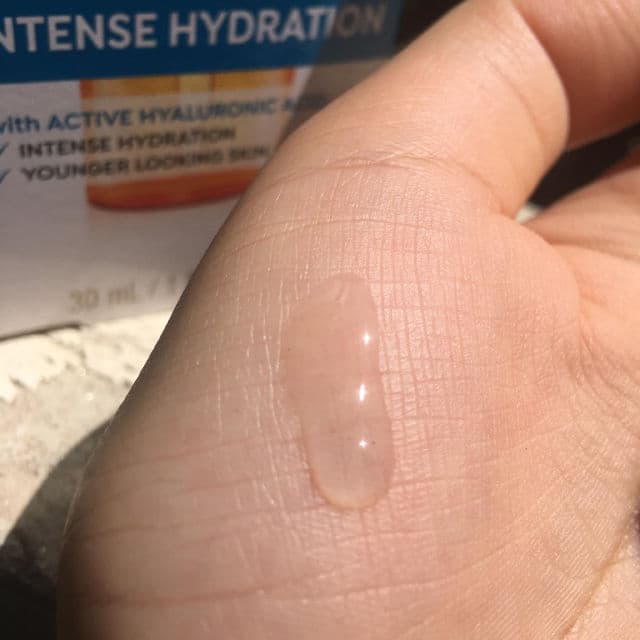 Balance Active Formula Hyaluronic Deep Moisture Serum review photo by LizhReview