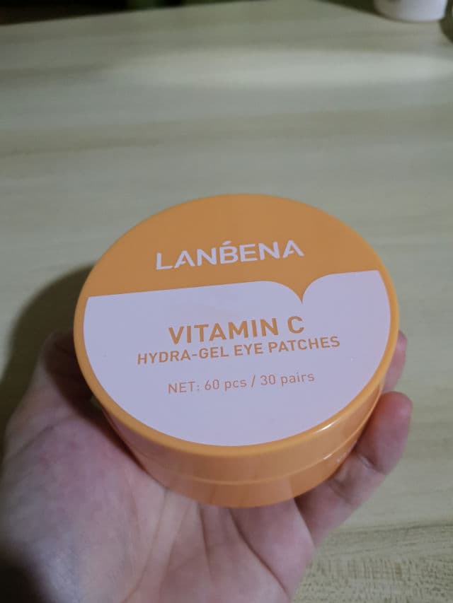 Lanbena Vitamin C Hydra-Gel Eye Patches review photo by Llorainne