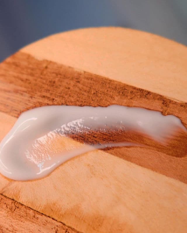 Embryolisse Lait Crème Sensitive review photo by Lovemisomeskin