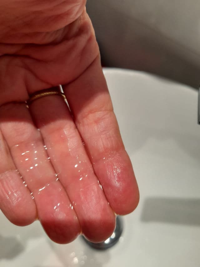 Hada Labo Gokujyun Cleansing Oil review photo by Lyp