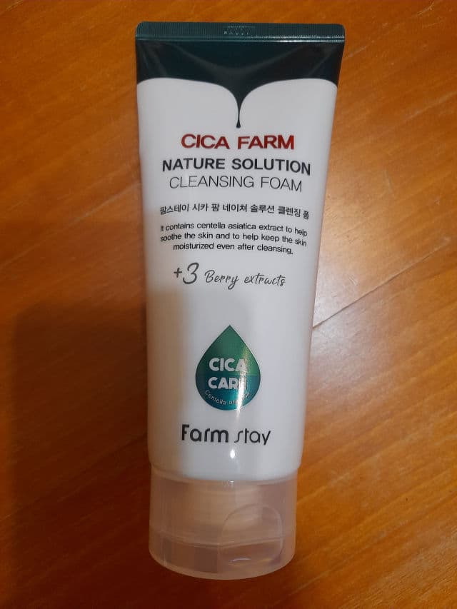 Farmstay Cica Farm Nature Solution Cleansing Foam review photo by Lyp
