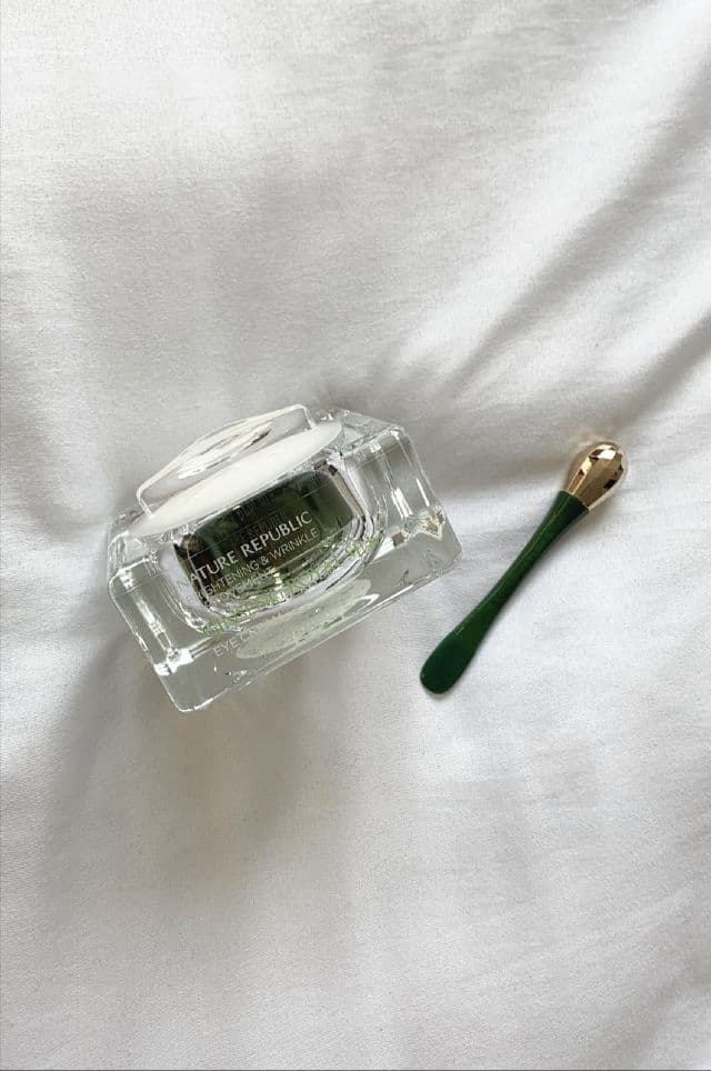 NATURE REPUBLIC Ginseng Royal Silk Eye Cream review photo by MLiaBeauty