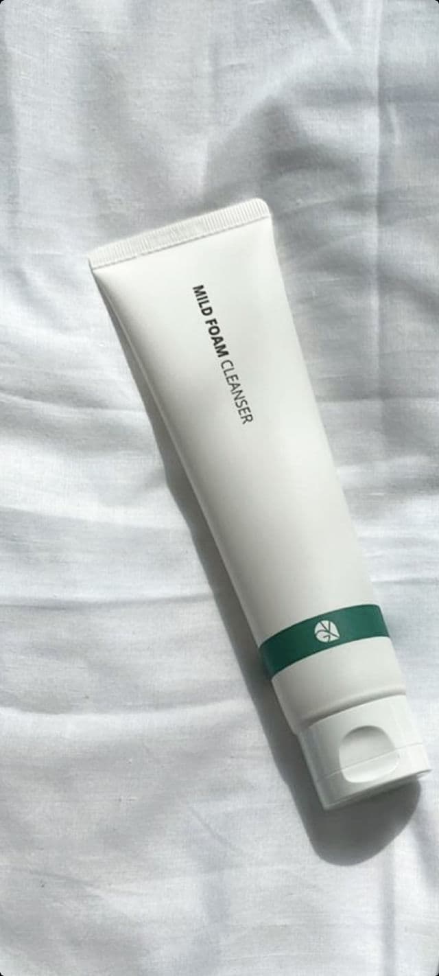 The Vegan Glow Mild Foam Cleanser review photo by MLiaBeauty