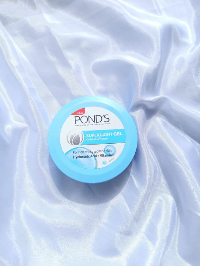 Pond's Super Light Gel Oil Free Moisturizer review photo by skincareinfluencer03