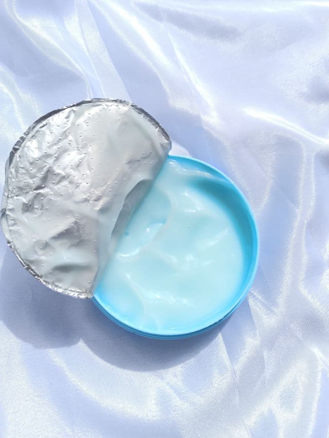 Pond's Super Light Gel Oil Free Moisturizer review photo by skincareinfluencer03