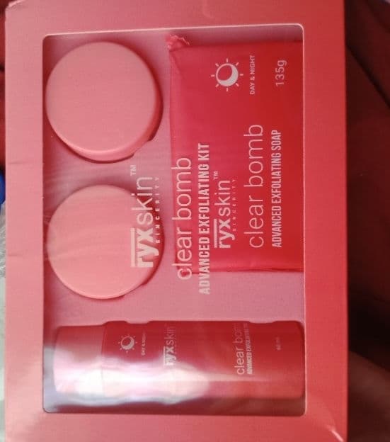 Ryx Skincerity CLEAR BOMB Advanced Exfoliating Kit - Advanced Moisturizing Cream review photo by Malene