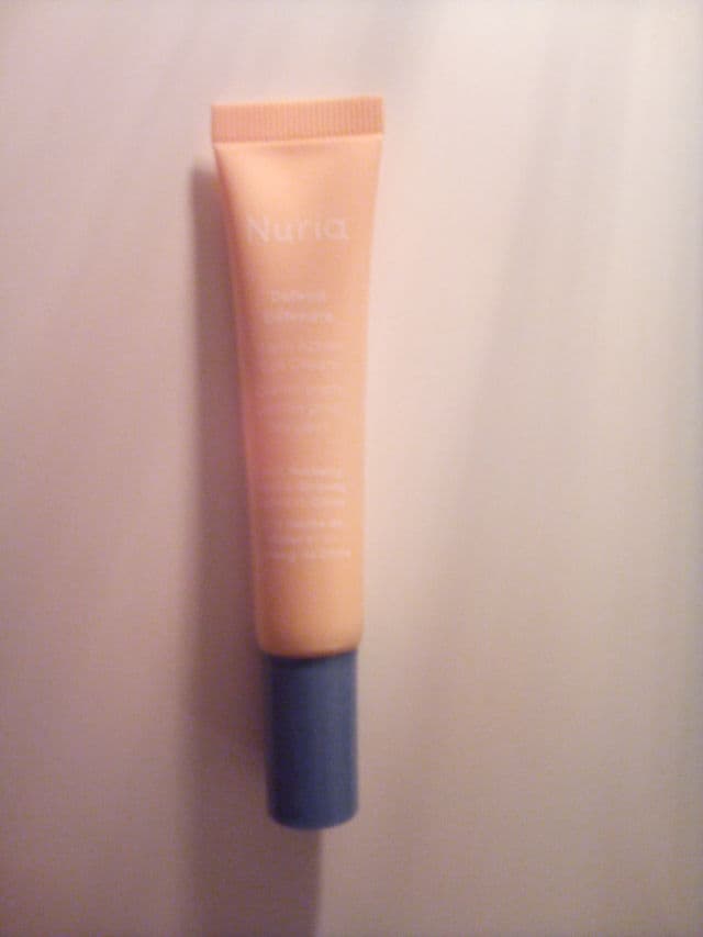 Nuria Defend Triple Action Eye Cream review photo by Mana0270Infuencer