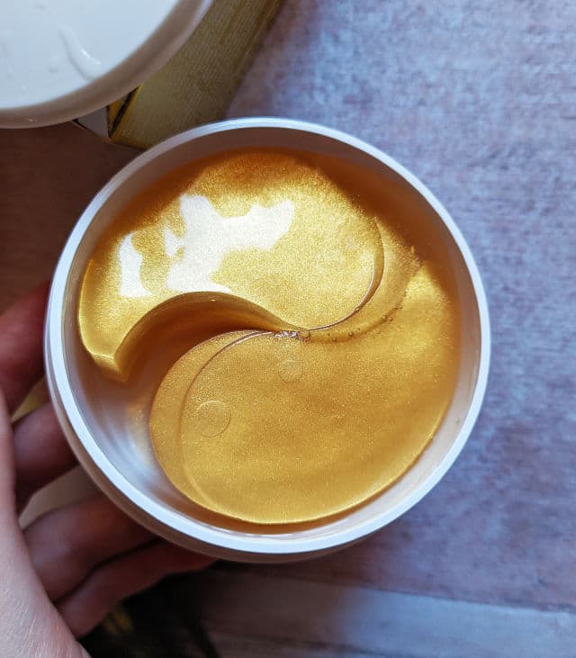 ELIZAVECCA Hell-Pore Gold Hyaluronic Acid Eye Patch review photo by Mared