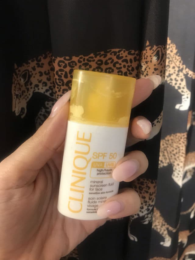 Clinique SPF 30 Mineral Sunscreen Fluid for Face review photo by MariannnaTr
