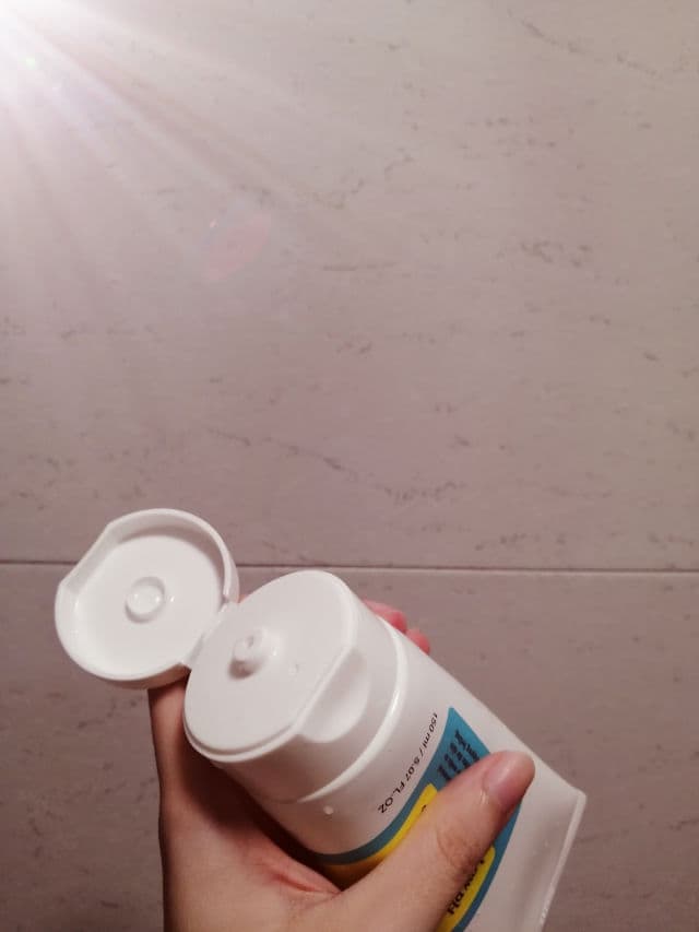 COSRX Low pH Good Morning Gel Cleanser review photo by Masktery