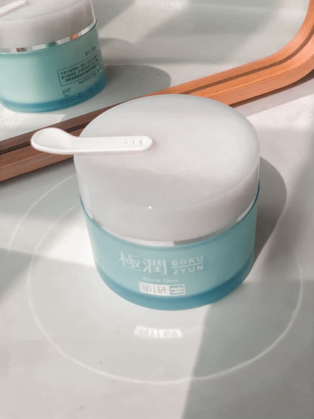 Hada Labo Hydrating Snow Dew review photo by MayLinRose