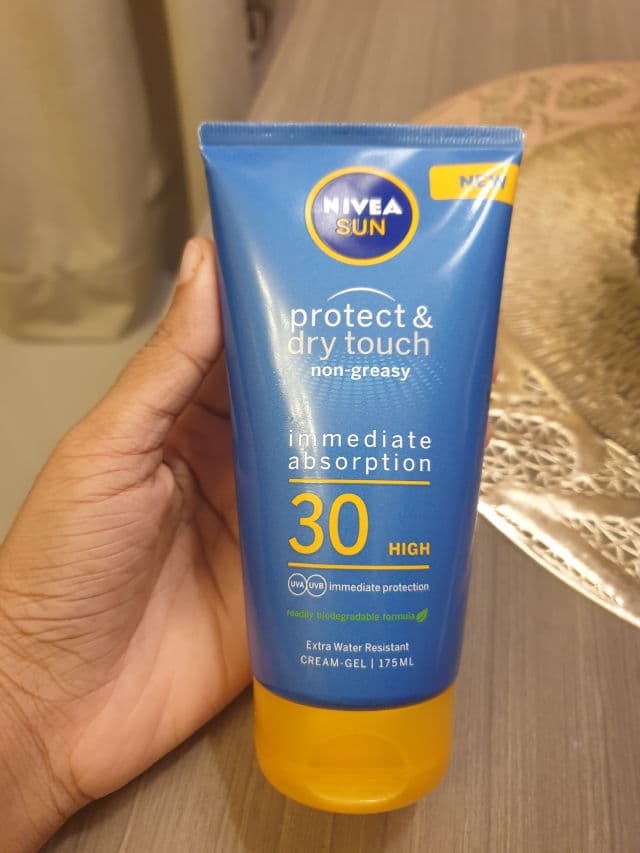 Nivea Sun SPF 30+ Protect & Light Feel Lotion review photo by MayaMarsden