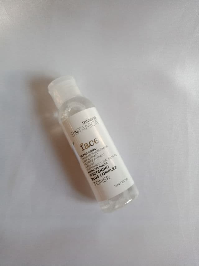 Mineral Botanica Whitening Plus Complex Toner review photo by McnChizz
