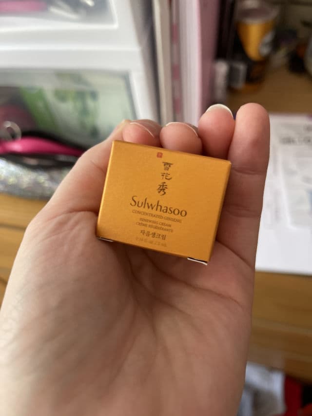 Sulwhasoo Concentrated Ginseng Renewing Eye Cream EX review photo by MegD630