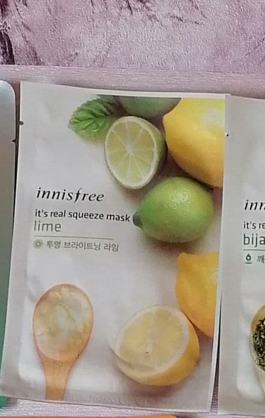INNISFREE Acai Berry review photo by Reenybees