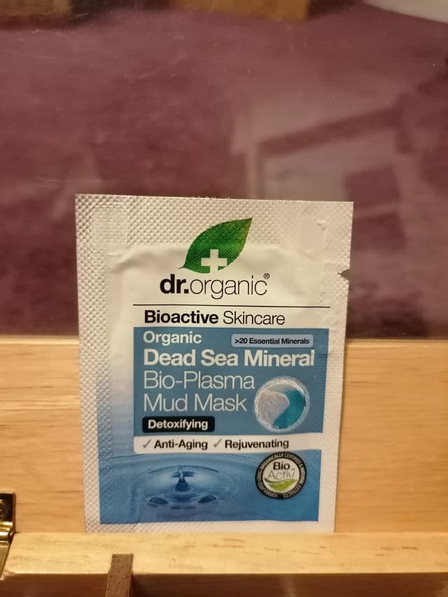 Dr Organic Dead Sea Mineral Bio-Plasma Mud Mask review photo by Reenybees