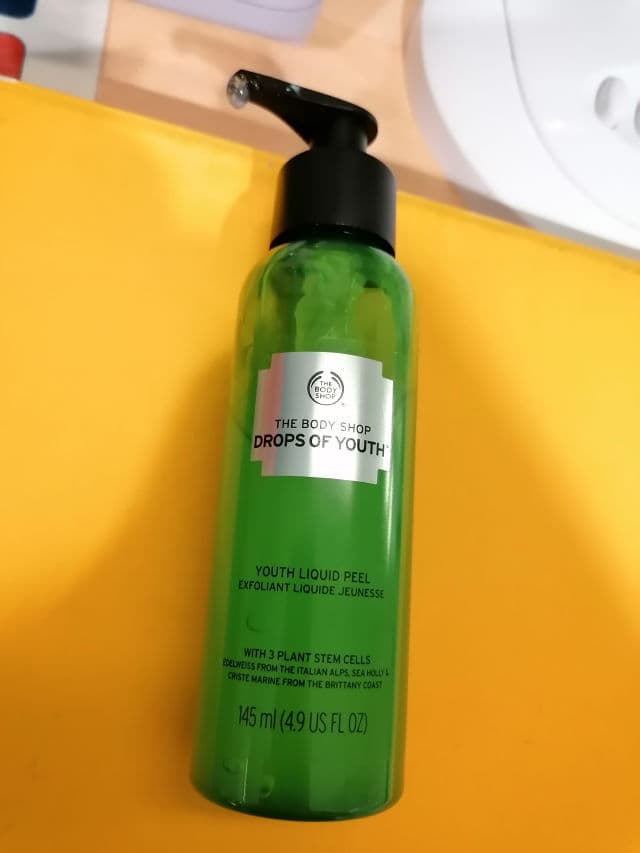 The Body Shop Drops of Youth Liquid Peel review photo by Reenybees