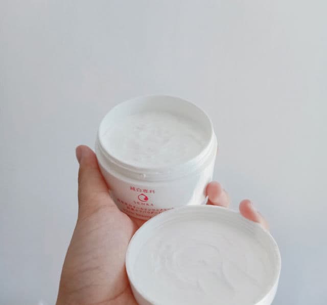 Senka White Beauty Glow UV Cream SPF 25 PA++ review photo by MeiMeiReview