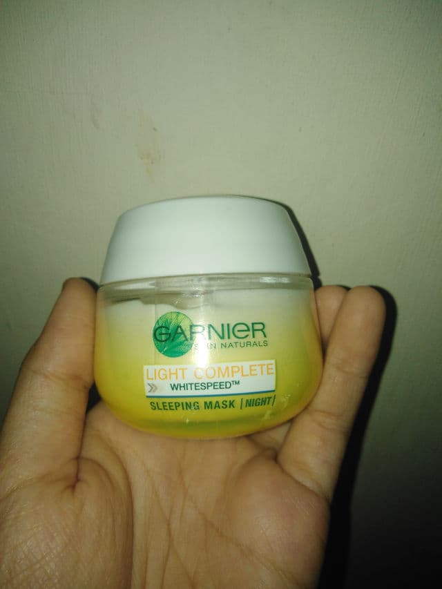 Garnier Light Complete White Speed Yoghurt Sleeping Mask review photo by MeiskeJ